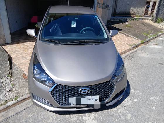 HYUNDAI HB20S 1.6 COMFORT PLUS 16V FLEX 4P AUTOMÁTICO